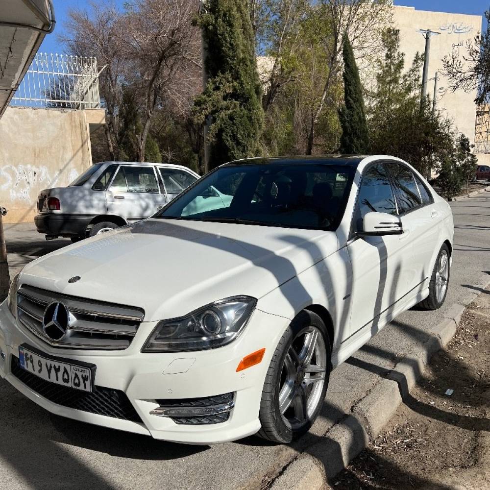 بنز مدل کلاس C C200 سال 2012  کارکرده