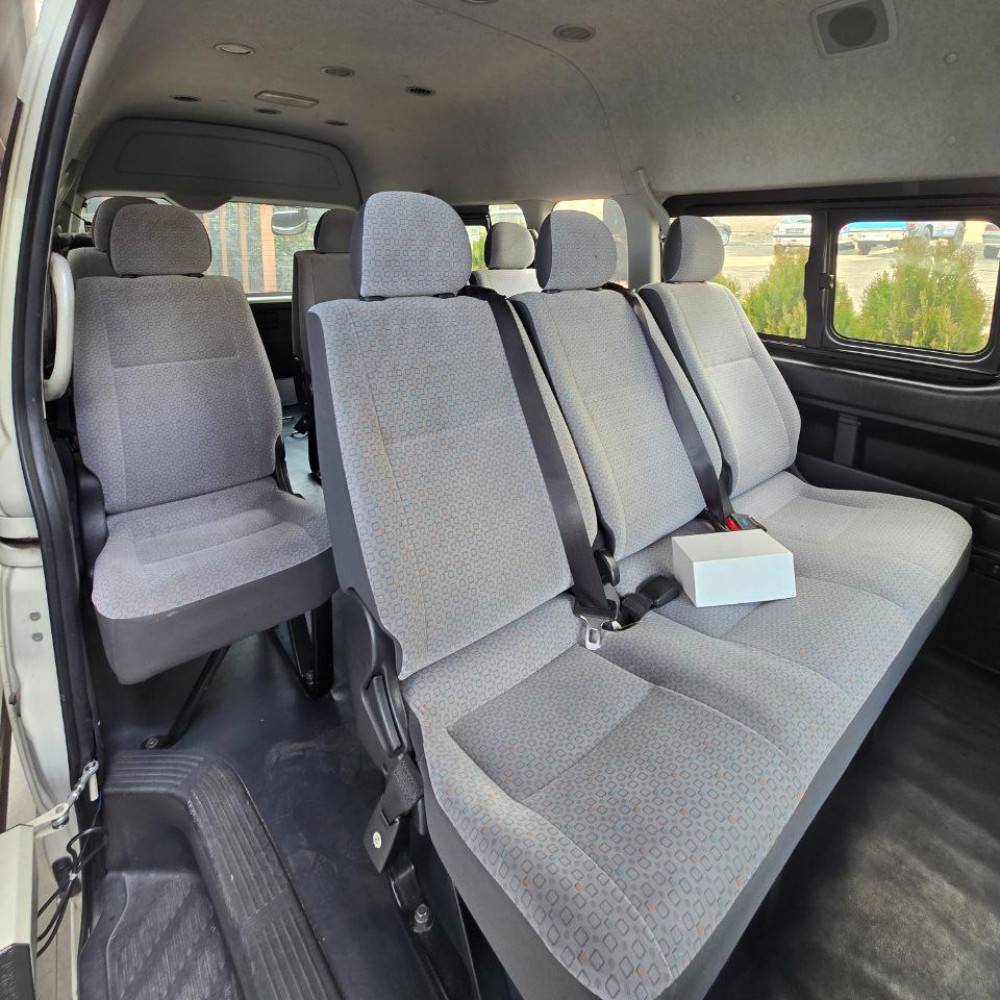 تویوتا هایس مدل 2016