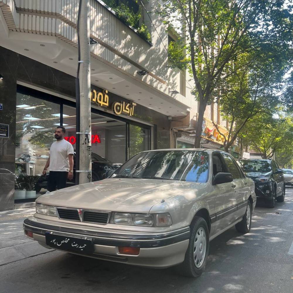 میتسوبیشی گالانت مدل۱۹۹۲