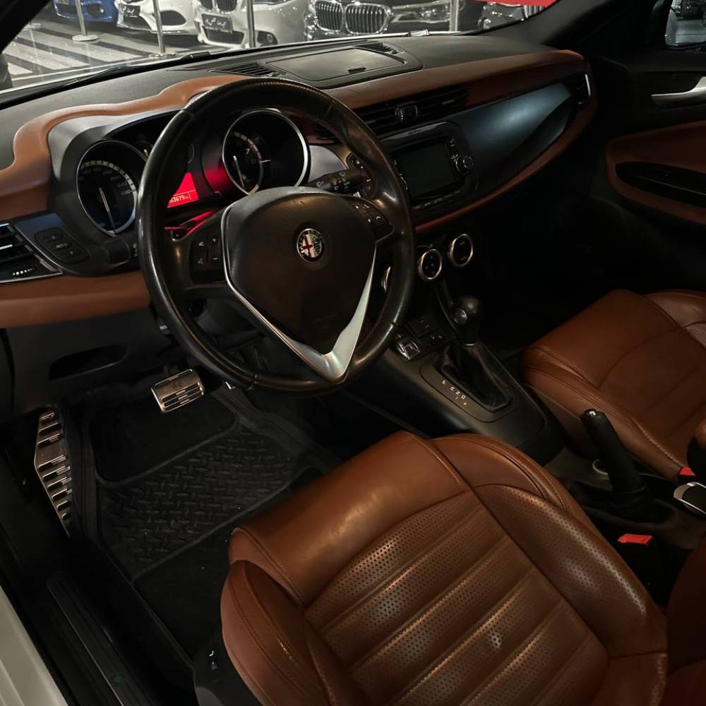 الفارومئو ۲۰۱۴