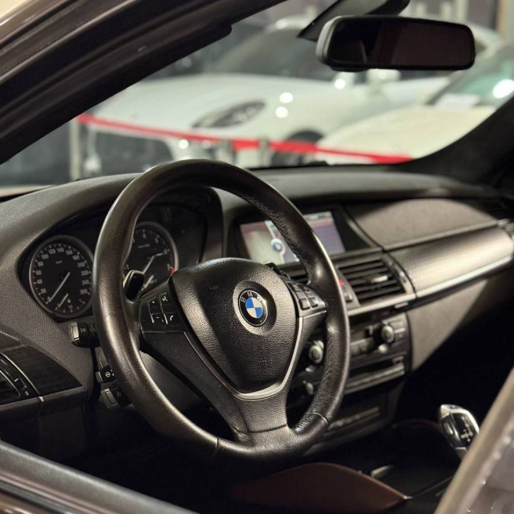 بی ام‌ و x6 مدل ۲۰۱۲