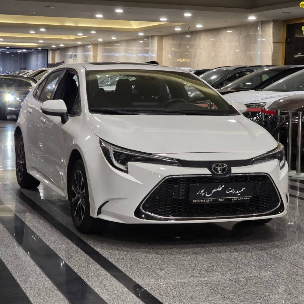 تویوتا لوین مدل 2024 کارکرد 7هزار