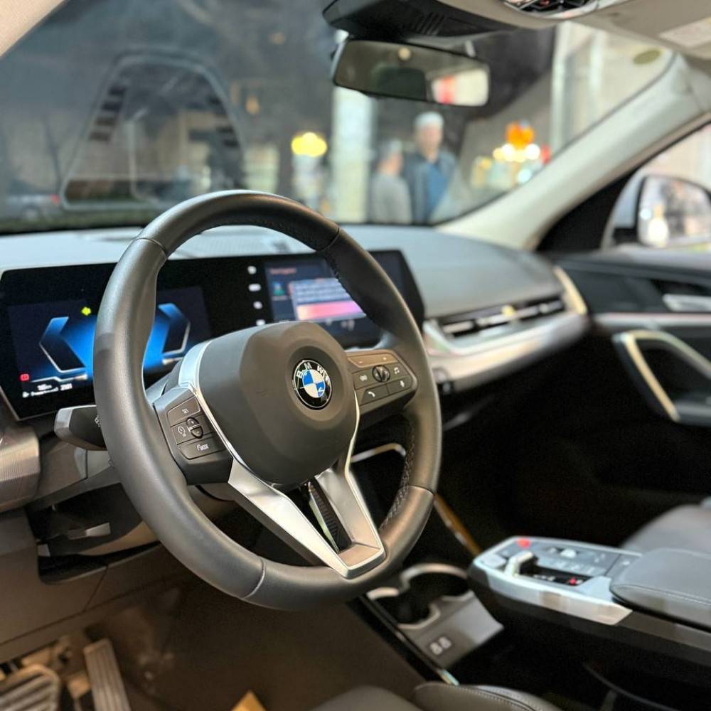 بی ام و x2 مدل ۲۰۲۵