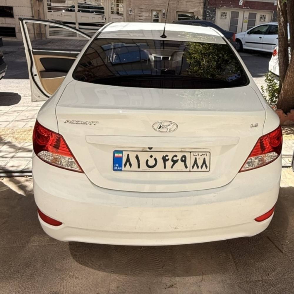 هیوندای مدل اکسنت 1.6 لیتر ساده سال 2015  کارکرده