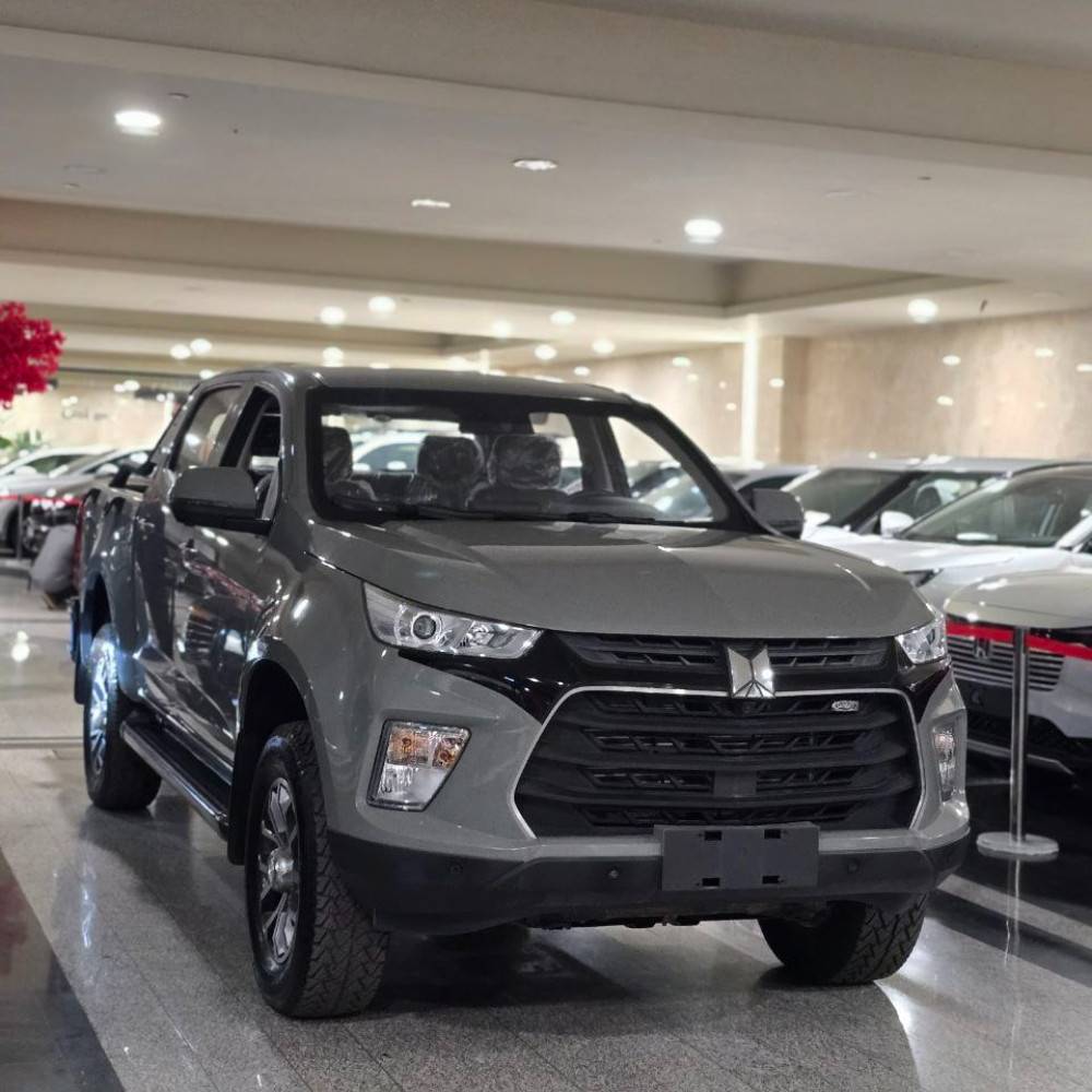 ایسوزو تاگا مدل 2022 رنگ طوسی