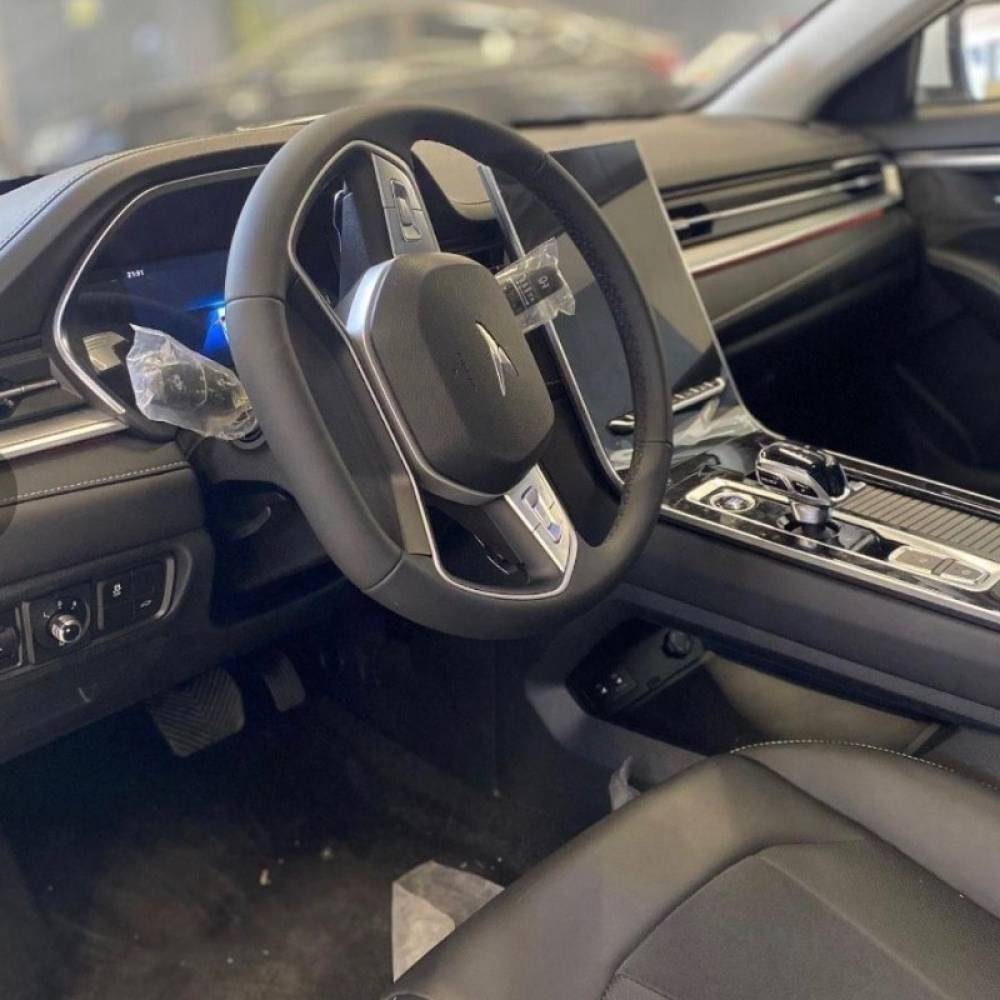 کی ام سی مدل J7 سال 1404  صفر