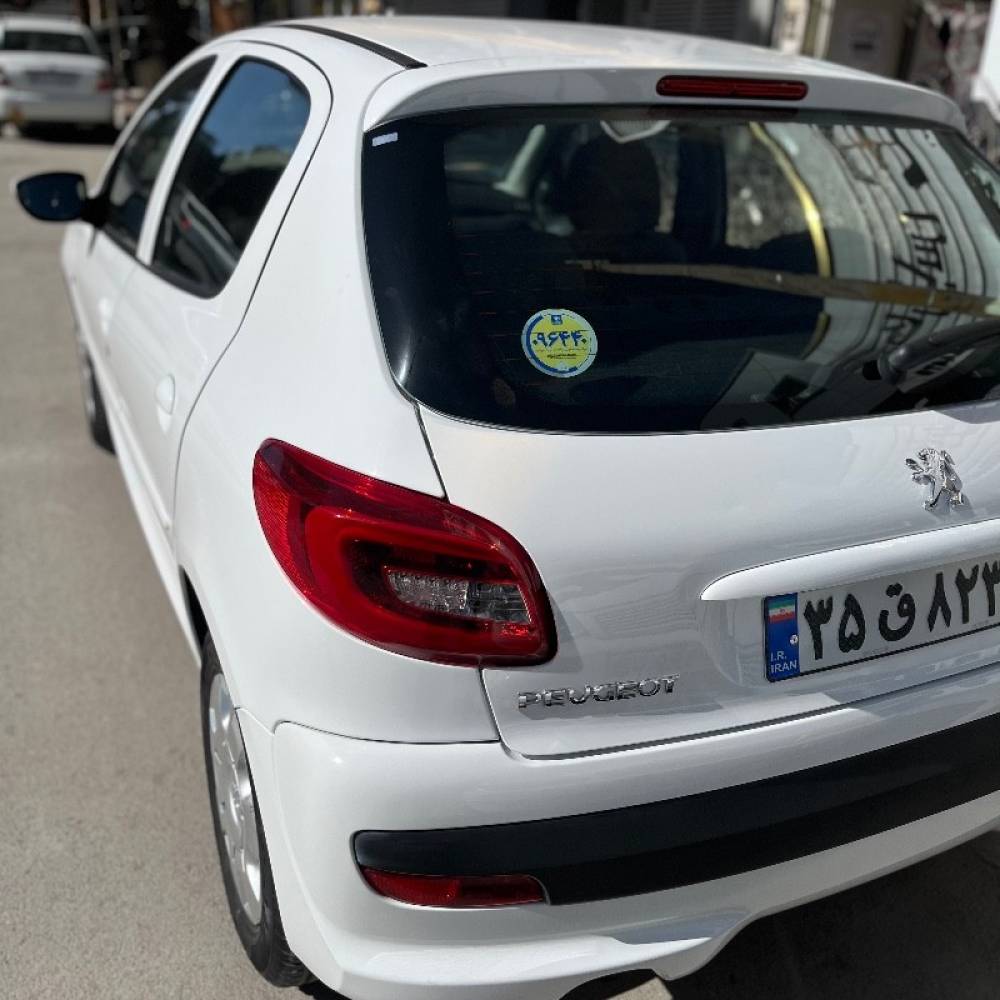 پژو مدل 207 دنده ای TU5 سال 1402  کارکرده