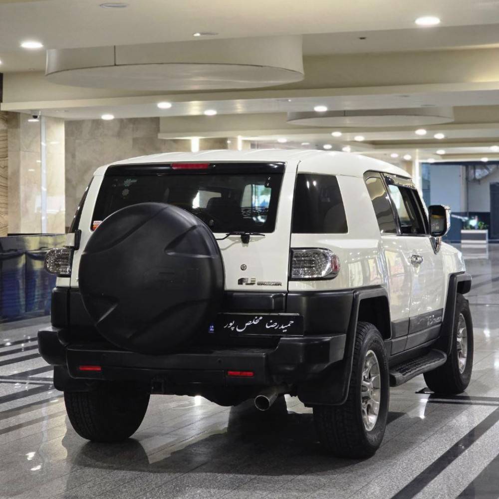 تویوتا اف جی مدل 2011