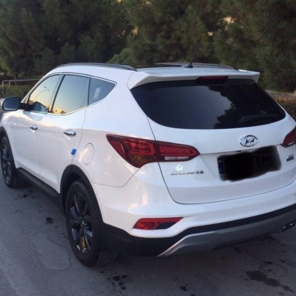 هیوندای مدل سانتافه 4 سیلندر دو دیفرانسیل سال 2016  کارکرده