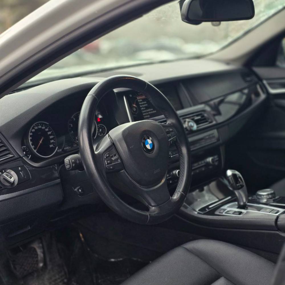 بی ام و 520 مدل2016