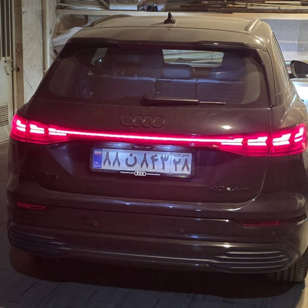 آئودی مدل Q5 e-tron 40 سال 2024  کارکرده