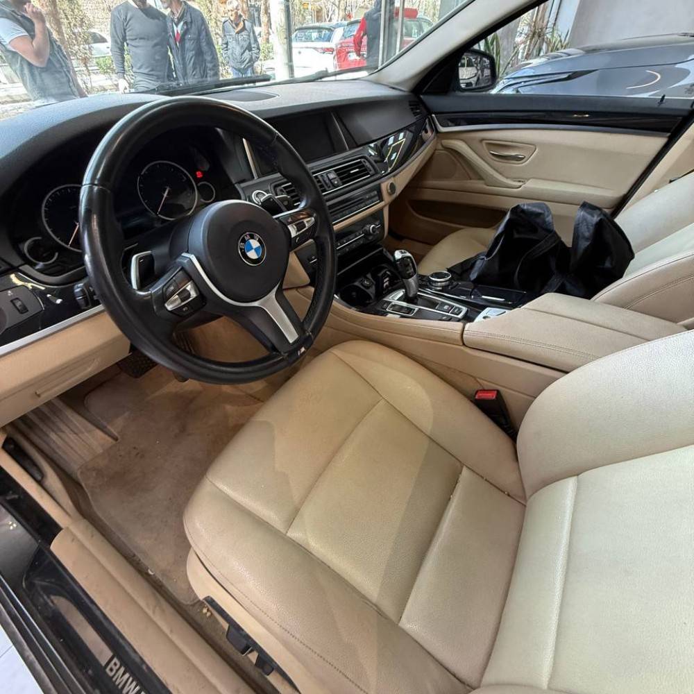 بی ام و 520 مدل ۲۰۱۴ کارکرد ۱۶۸ هزار