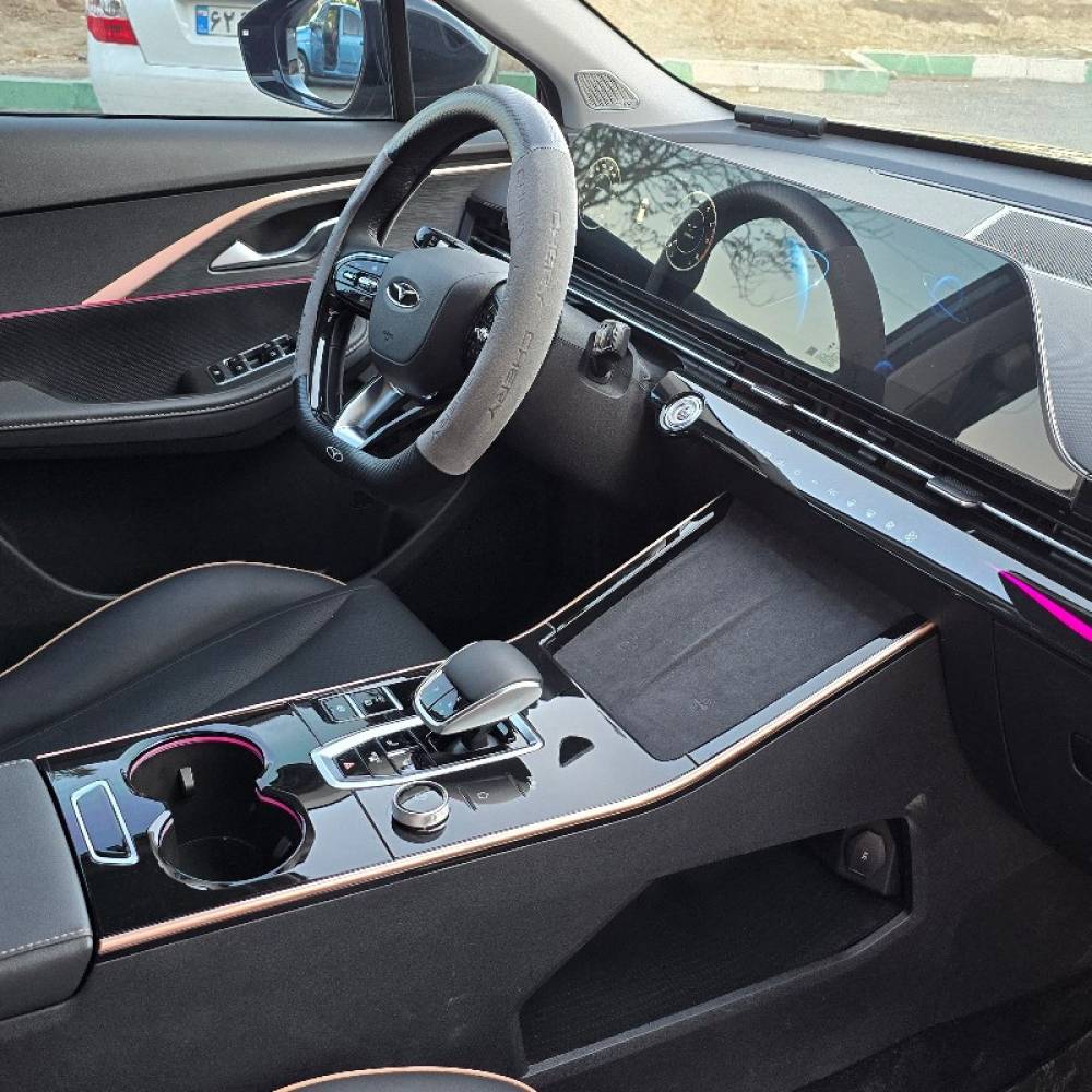 فونیکس مدل FX پریمیوم FWD سال 1402  کارکرده