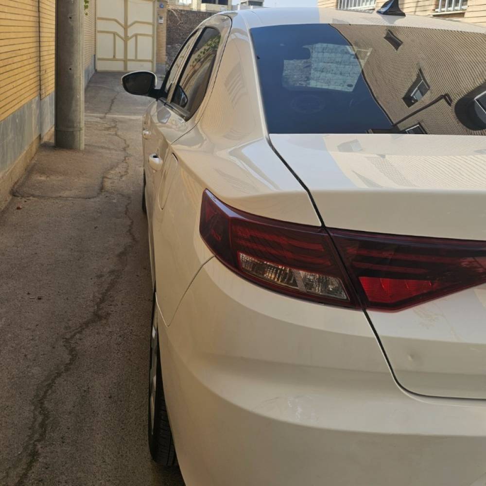 تارا مدل اتوماتیک V4 مدل LX سال 1404  کارکرده