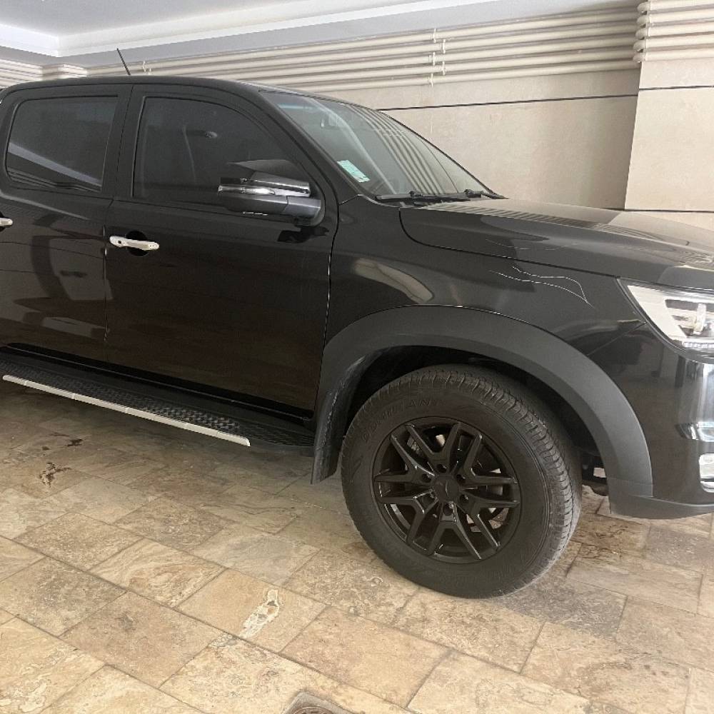 کی ام سی مدل T8 سال 1403  کارکرده