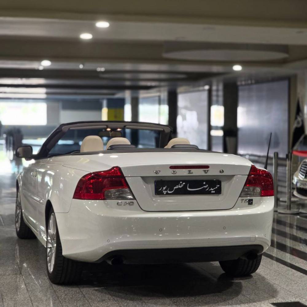 ولوو c70 مدل 2014