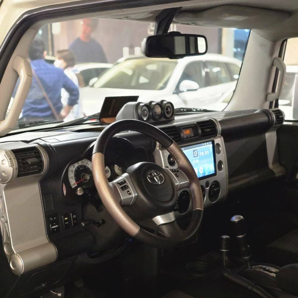 تویوتا اف جی مدل 2012