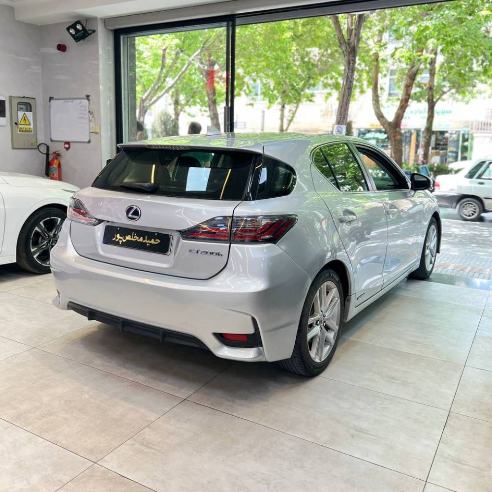 لکسوس ct200 مدل ۲۰۱۴