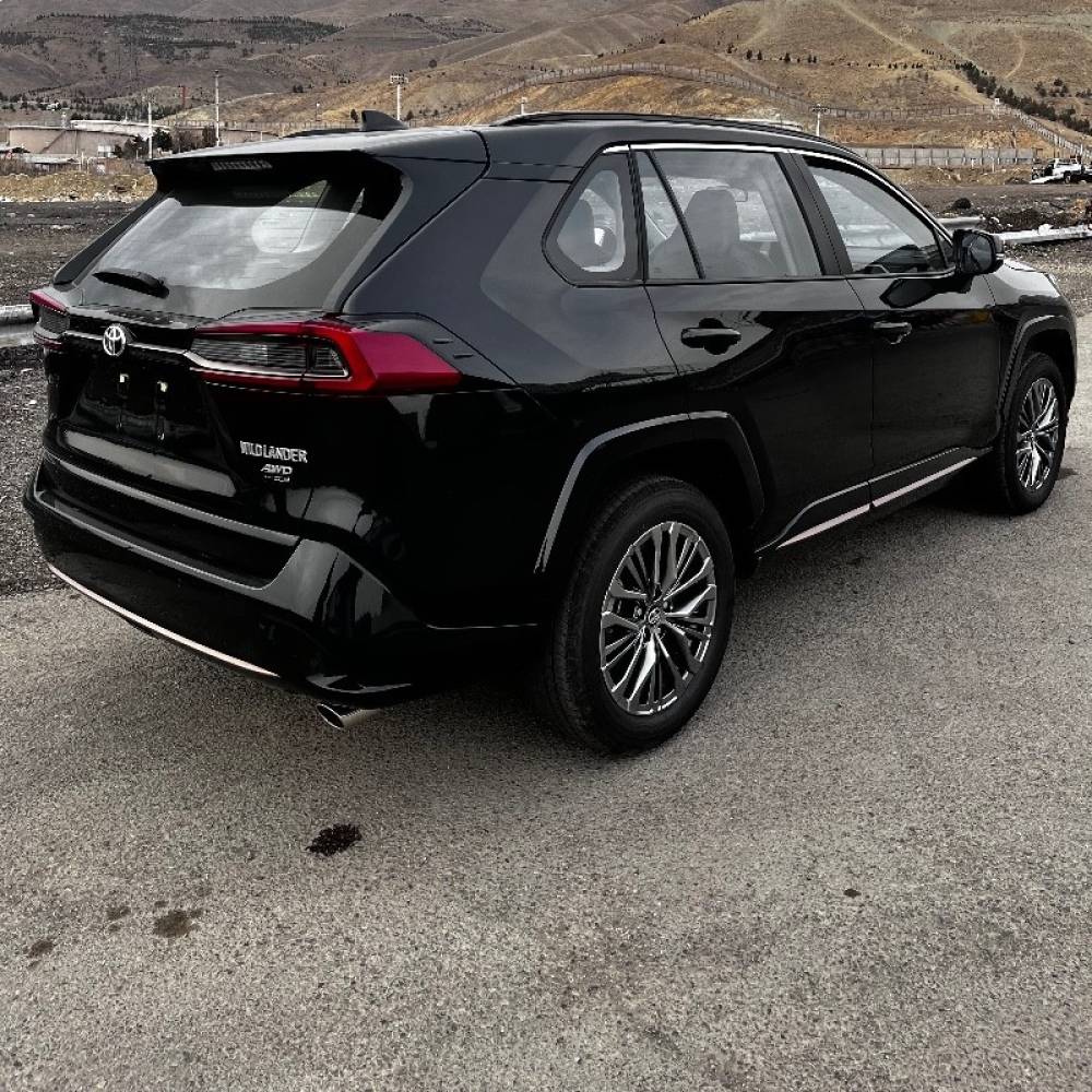 تویوتا مدل وایلندر 2.0 لیتر دو دیفرانسیل سال 2025  صفر