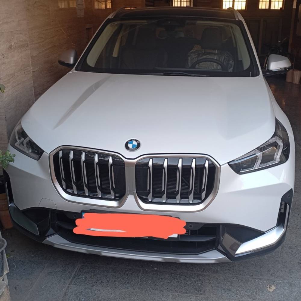 بی ام و مدل ix1 eDrive 25L سال 2024  صفر