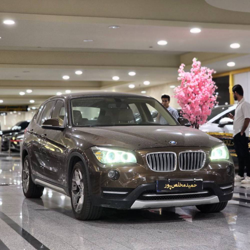 بی ام و x1 مدل 2014