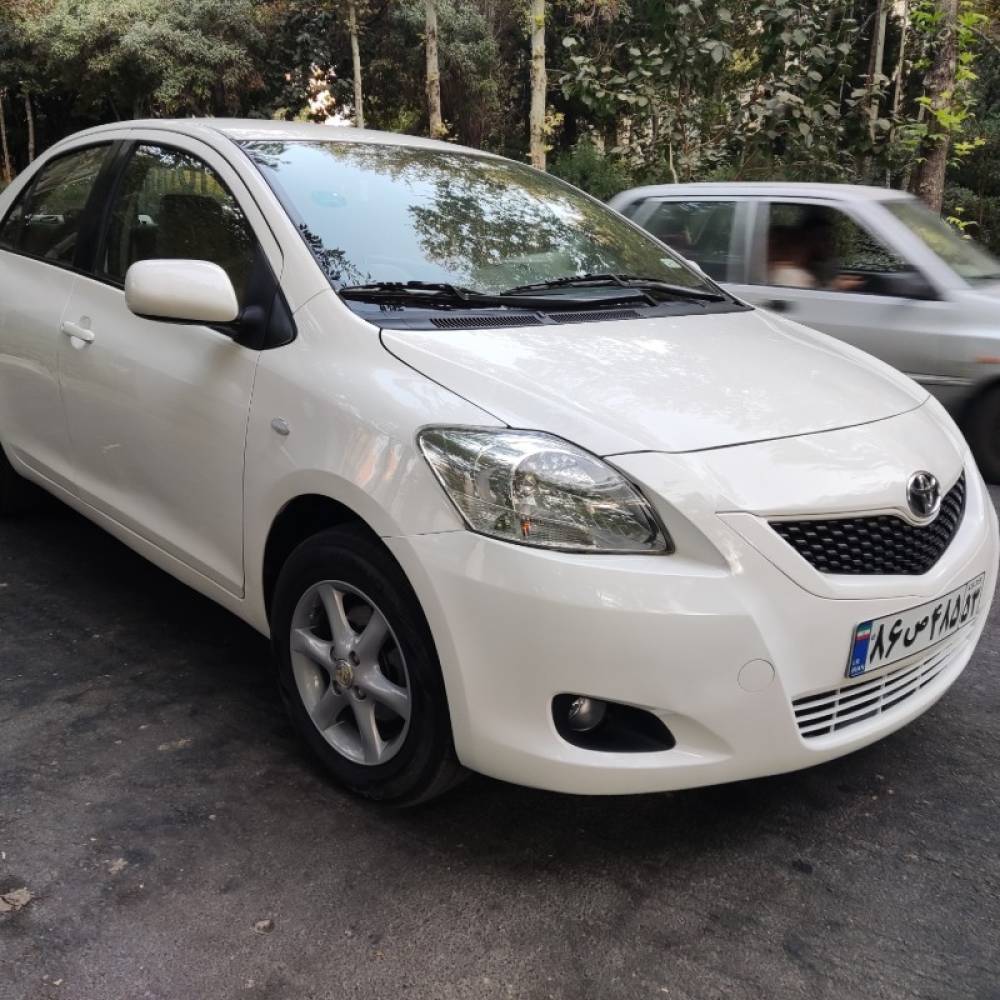 تویوتا مدل یاریس سال 2010  کارکرده
