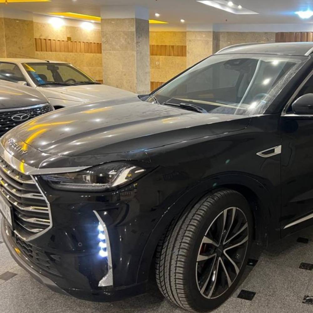 بهمن موتور مدل تیپ 1 پنج نفره  کارکرده