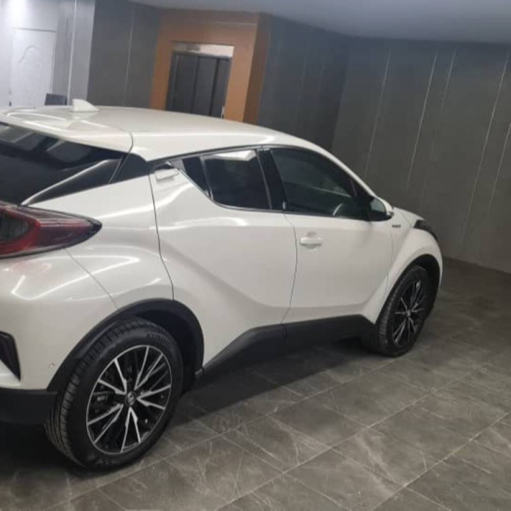 تویوتا مدل C-HR هیبرید 1.8 لیتر سال 2018  کارکرده