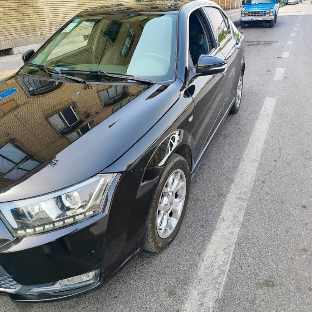 دنا مدل پلاس EF7 اتوماتیک توربو ساده سال 1401  کارکرده