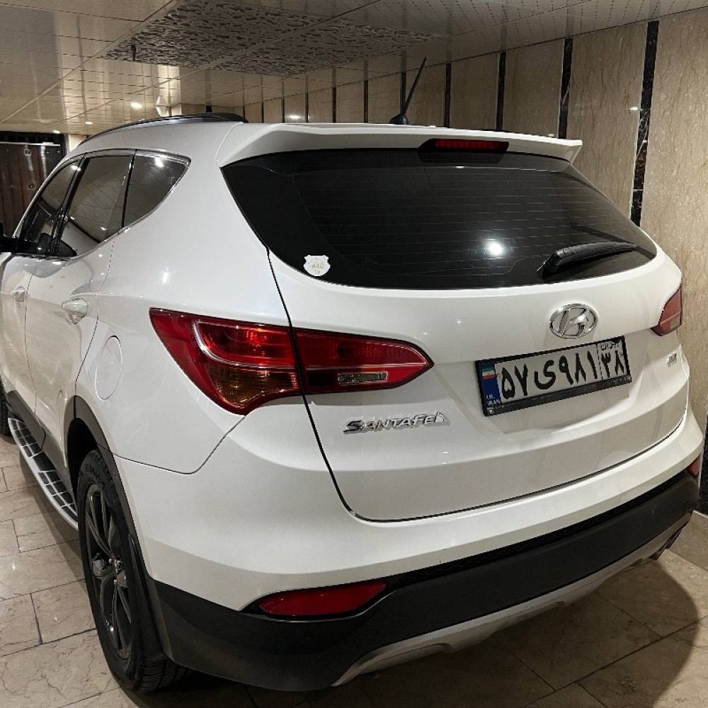 هیوندای مدل سانتافه 4 سیلندر دو دیفرانسیل سال 2014  کارکرده