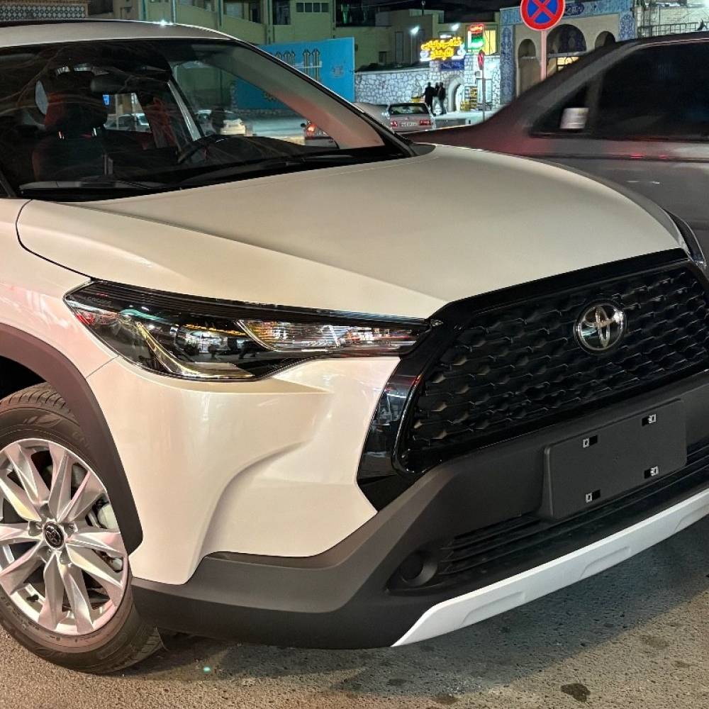 تویوتا مدل کرولا کراس هیبرید 2.0 لیتر سال 2024  صفر