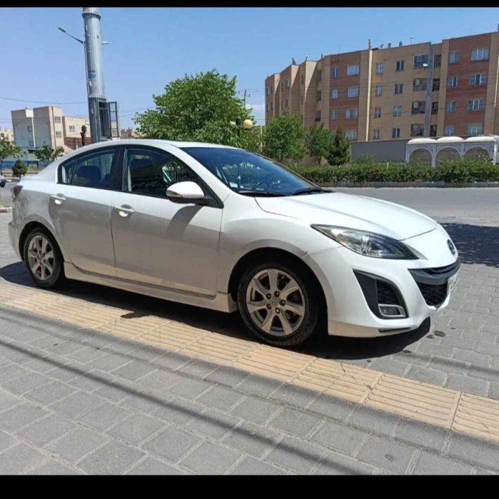 مزدا مدل 3 نیو صندوق دار 2.0 لیتر تیپ 3 سال 1389  کارکرده