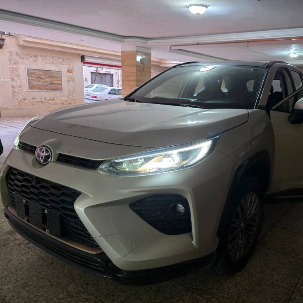 تویوتا مدل وایلندر 2.0 لیتر دو دیفرانسیل سال 2025  صفر