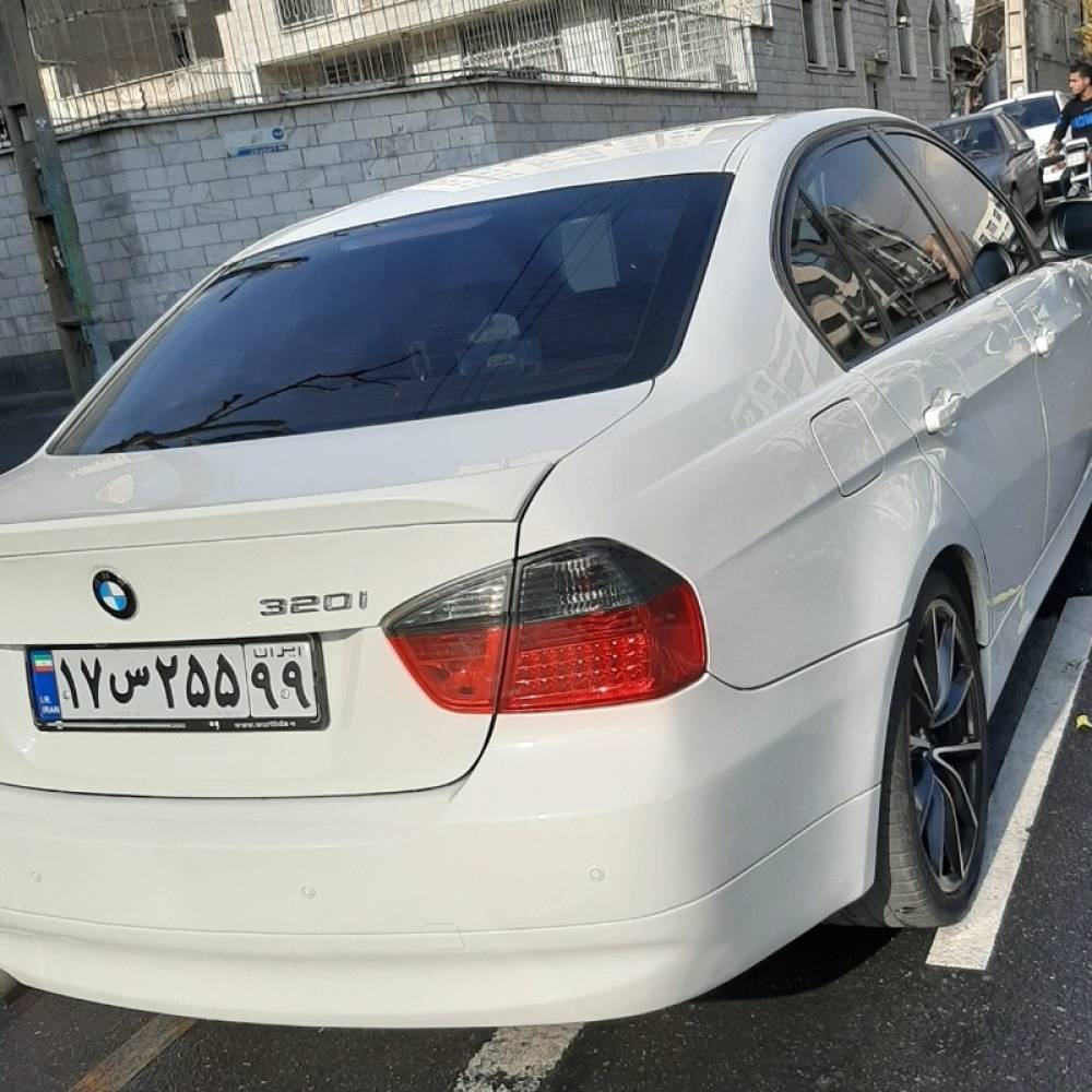 بی ام و مدل سری 3 سدان سال 2008  کارکرده