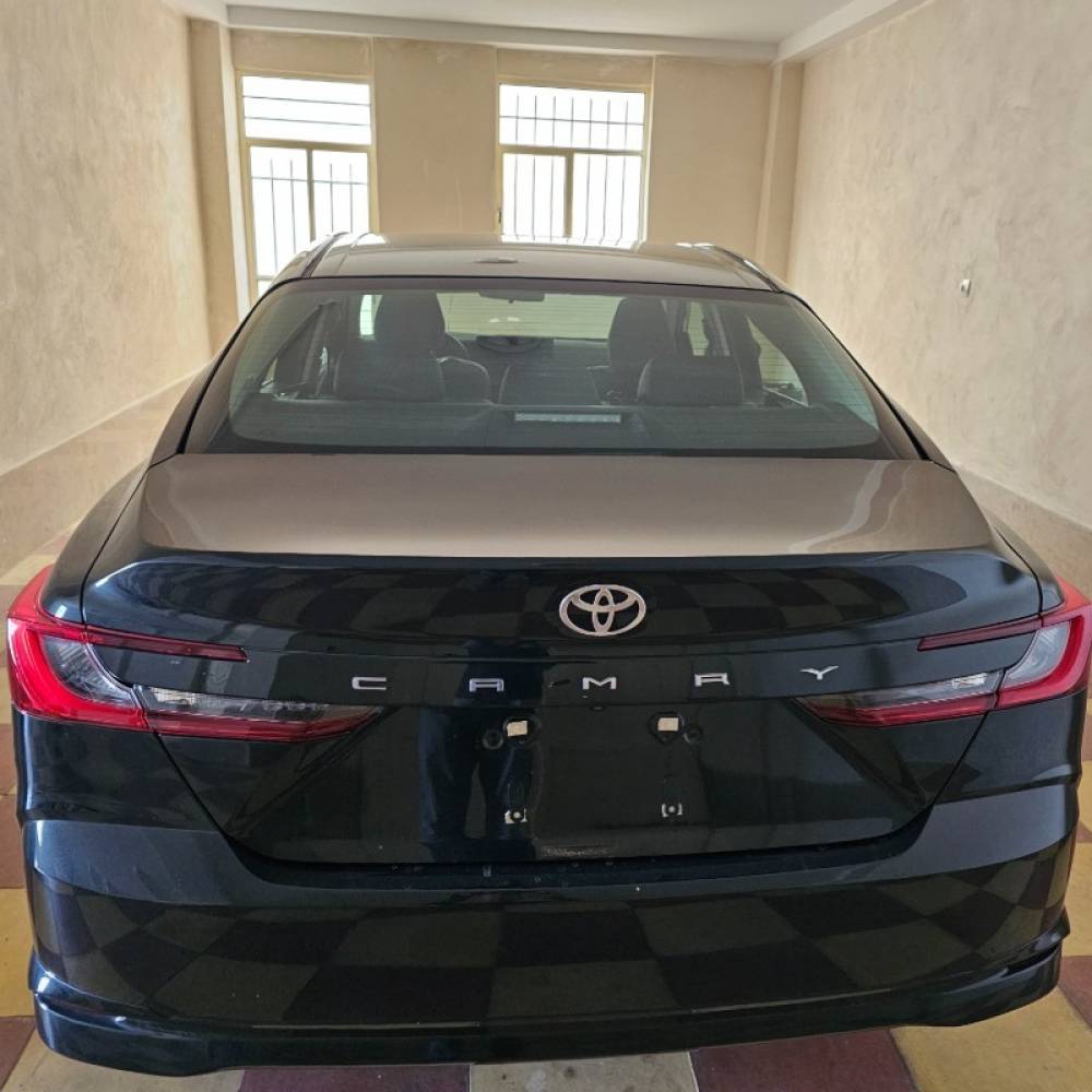 تویوتا مدل کمری XLE سال 2025  صفر