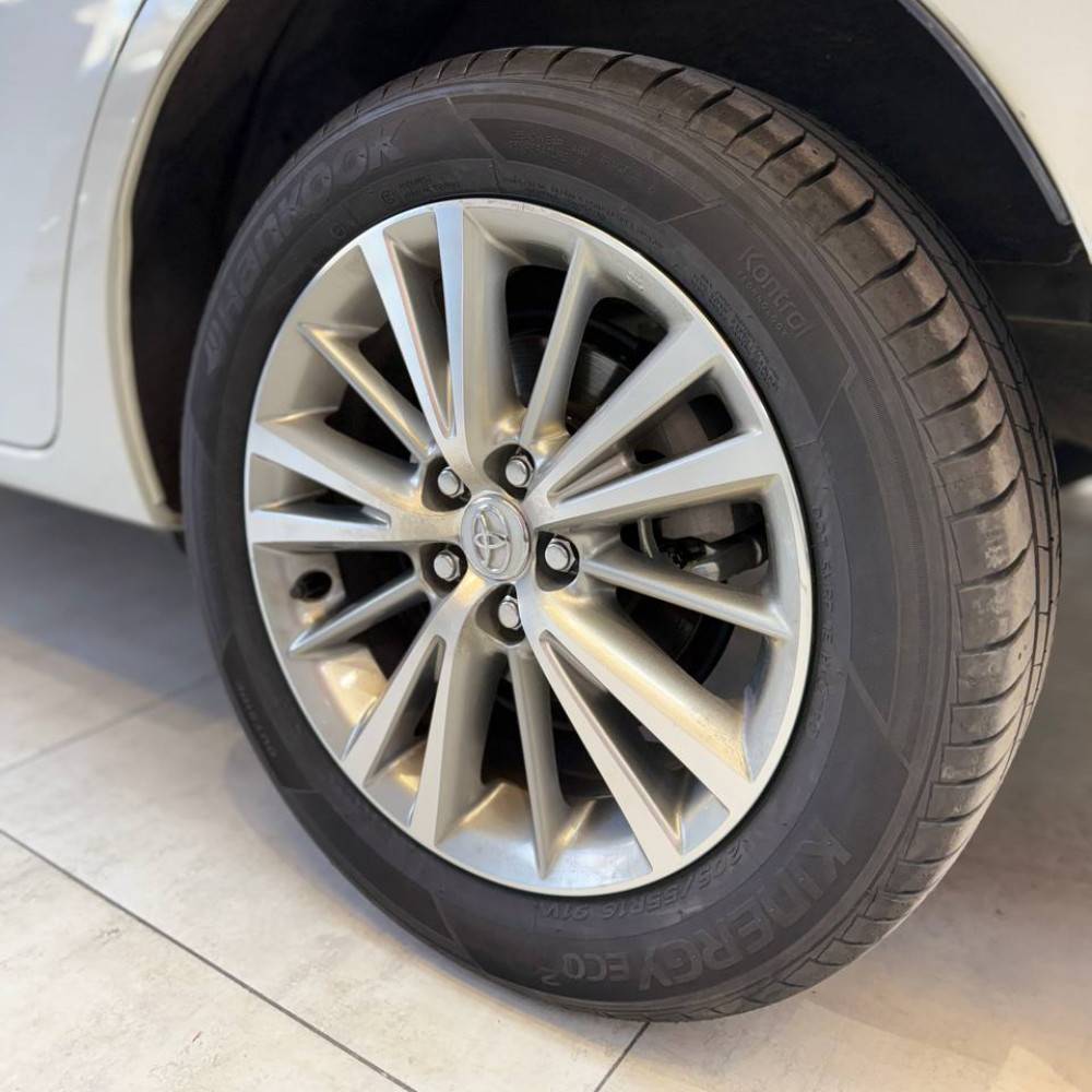 کرولا Gli مدل 2015