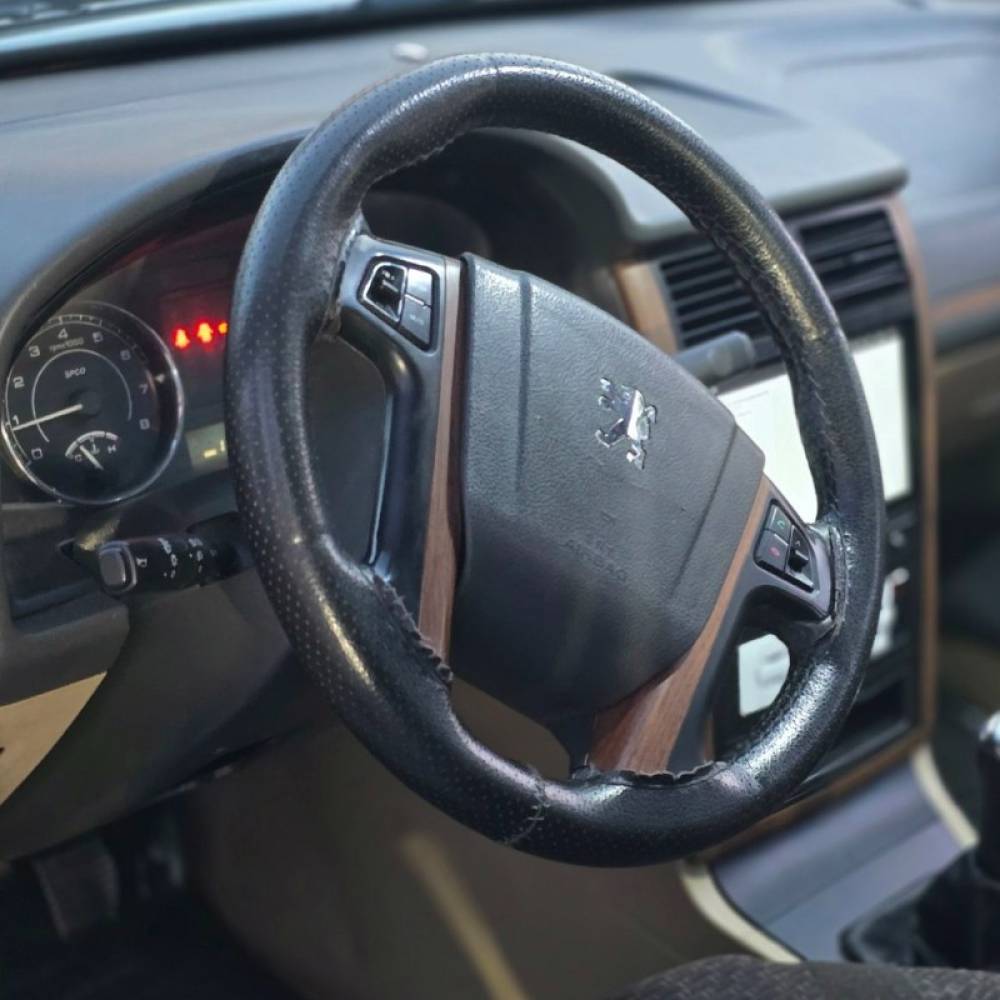 پژو مدل پارس LX سال 1401  کارکرده