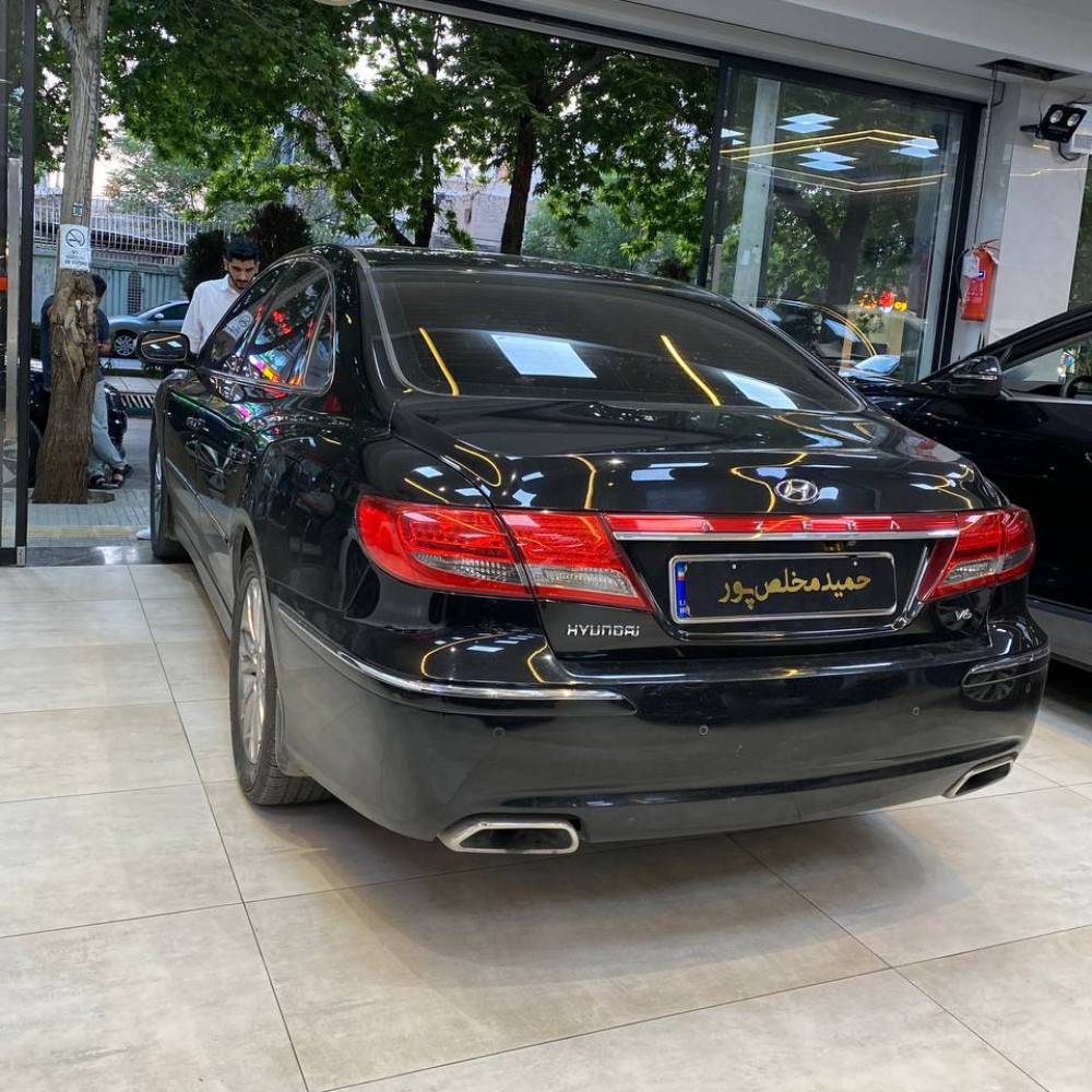 آزرا کالیفرنیا مدل ۲۰۱۱