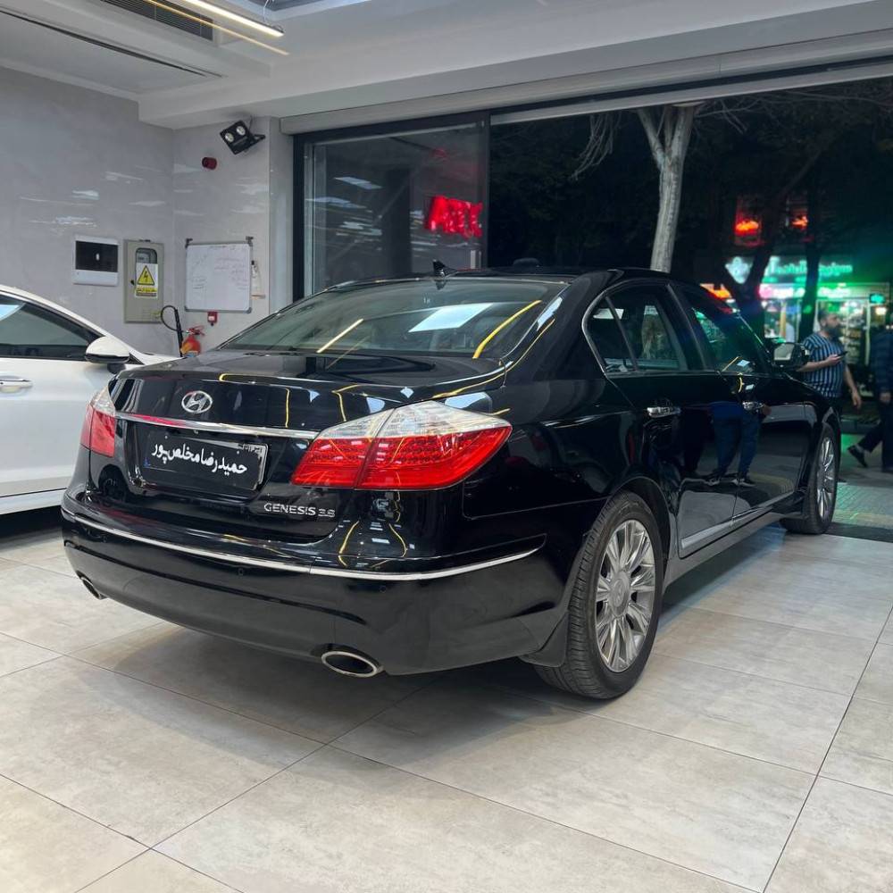 جنسیس سدان مدل ۲۰۱۱