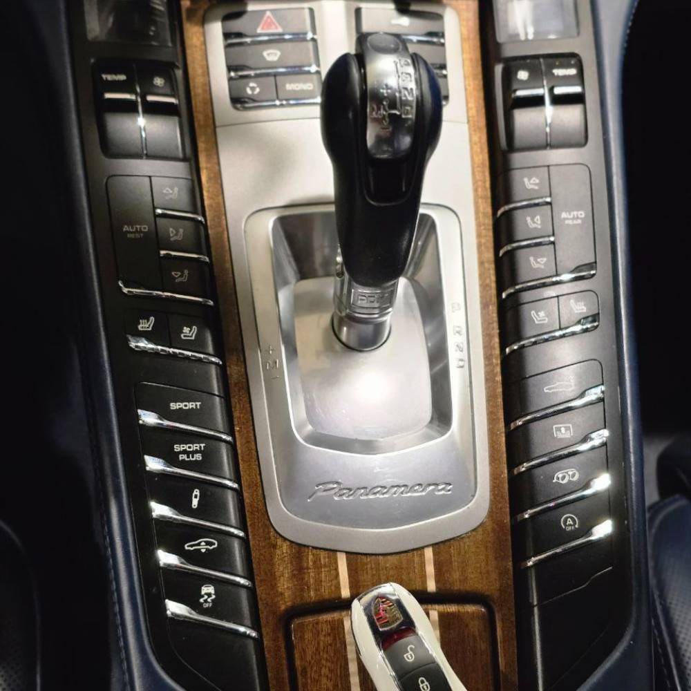 پورشه پانامرا مدل ۲۰۱۱