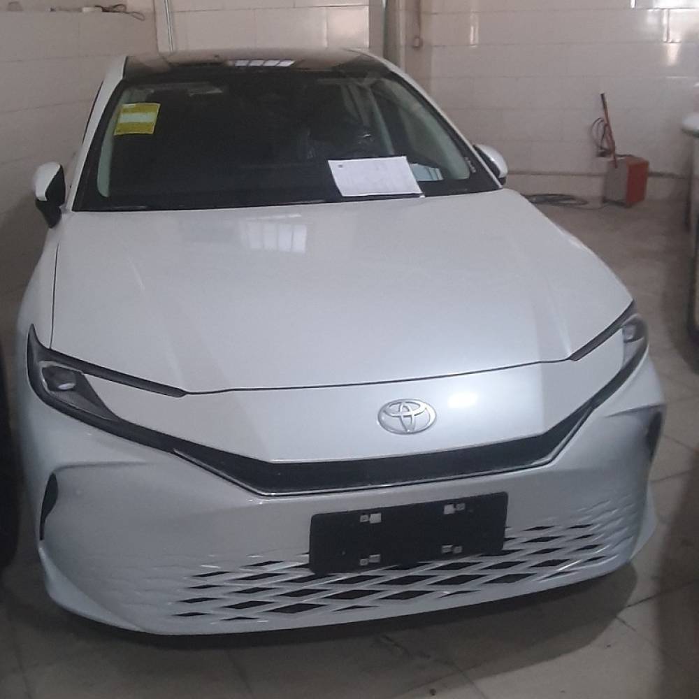 تویوتا مدل کمری هیبرید 2.5 لیتر پریمیوم ادیشن سال 2025  صفر