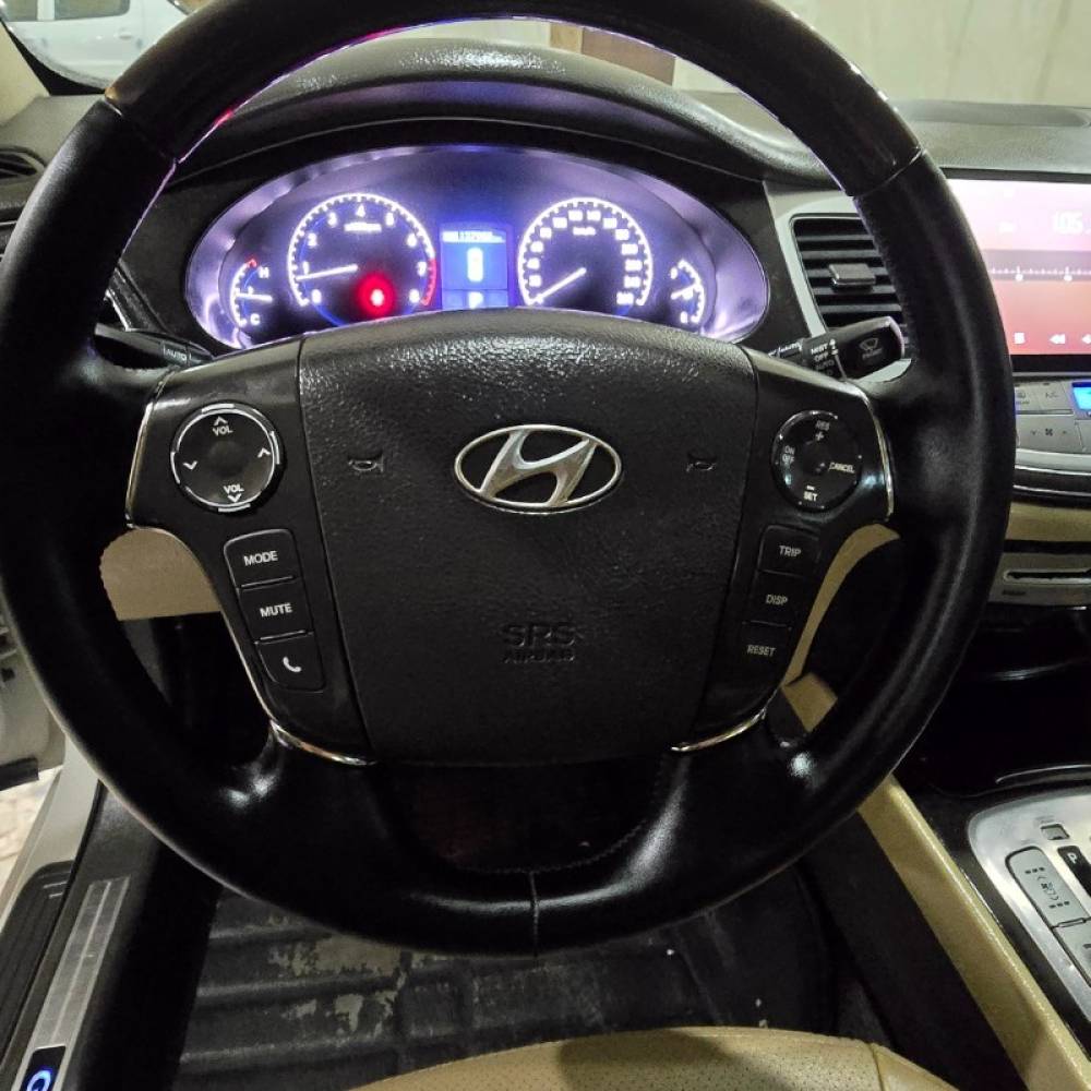 هیوندای مدل جنسیس سال 2011  کارکرده