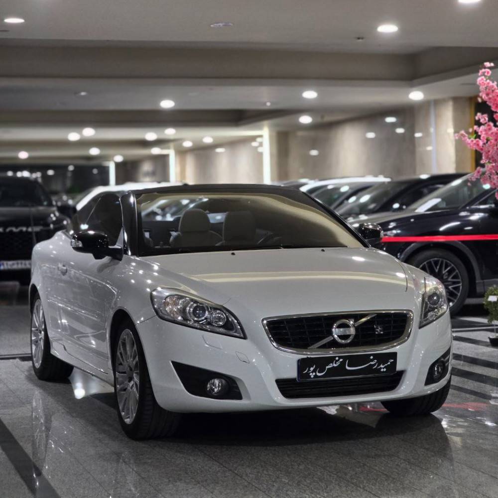 ولوو c70 مدل 2014