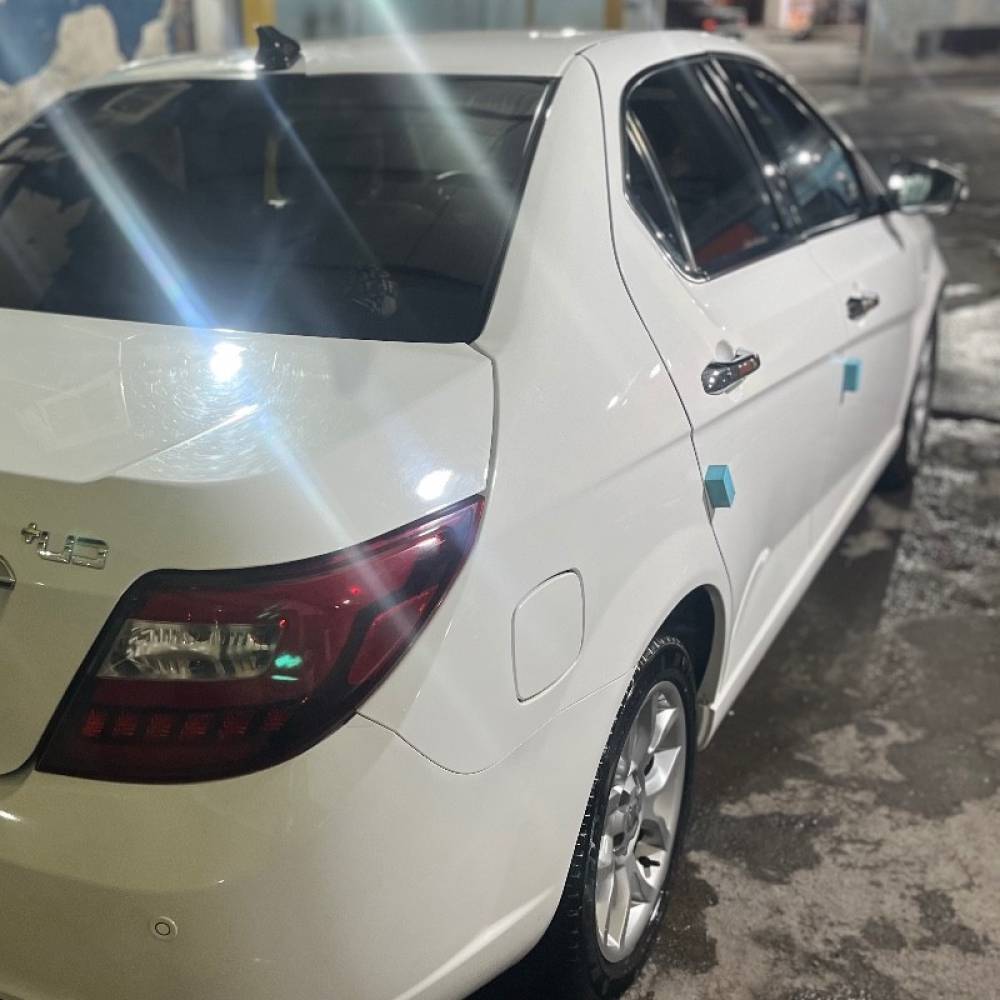دنا مدل پلاس EF7 اتوماتیک توربو ساده سال 1402  کارکرده