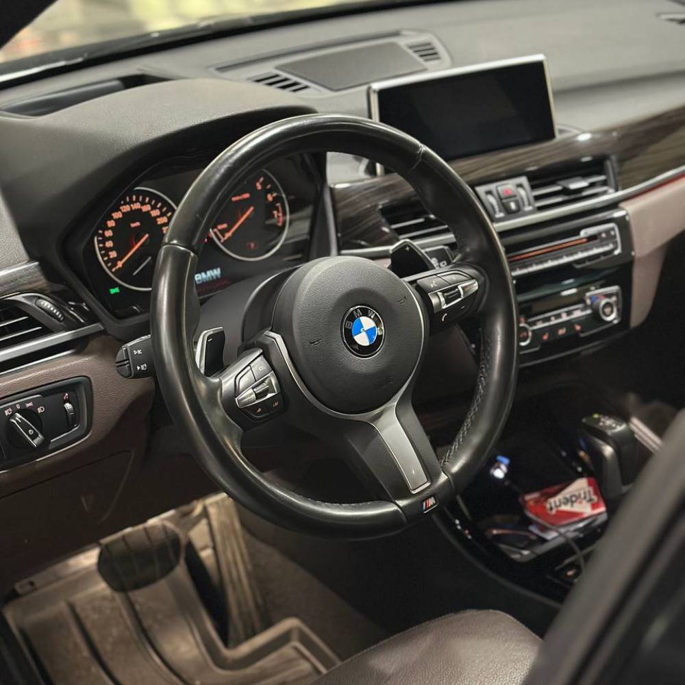 بی ام و x1 مدل ۲۰۱۷