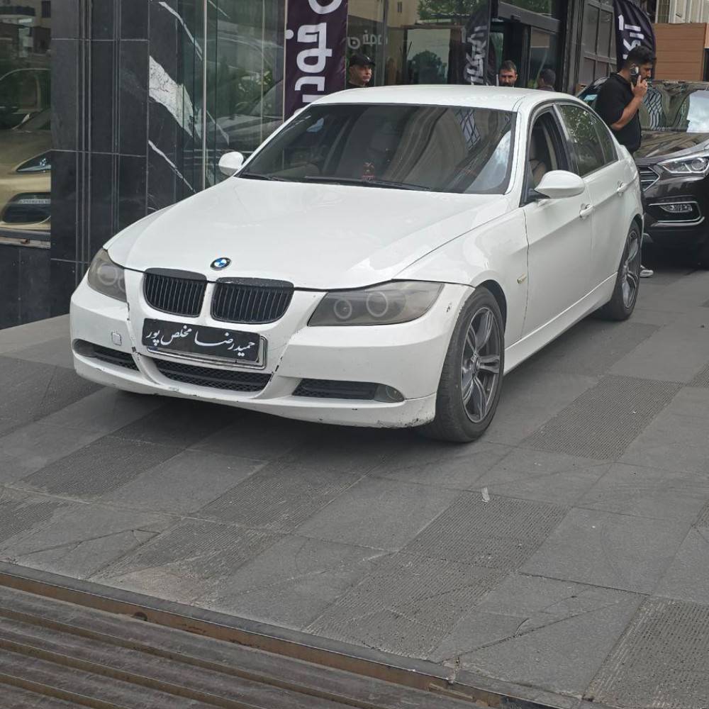 بی ام و ۳۲۰ مدل ۲۰۰۷