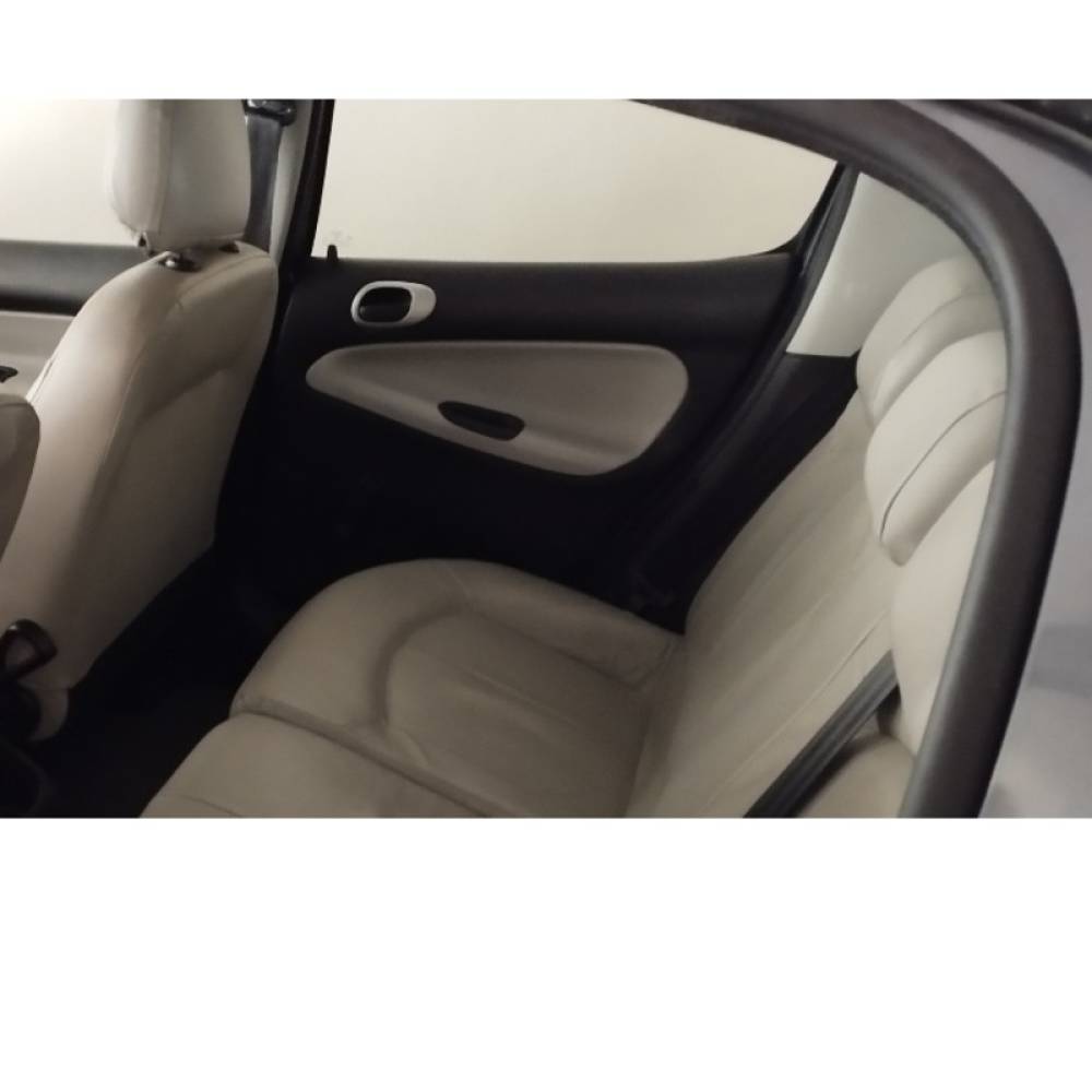 پژو مدل 206 تیپ 2 سال 1388  کارکرده