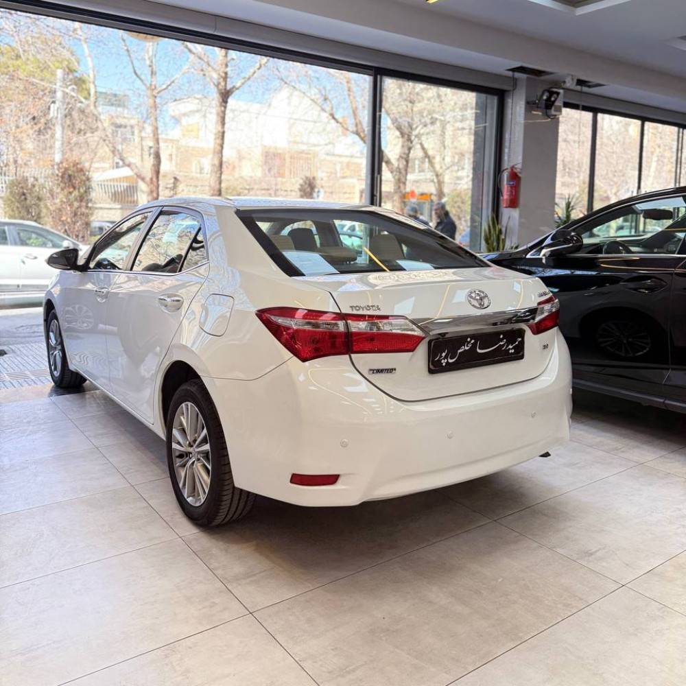 کرولا Gli مدل 2015