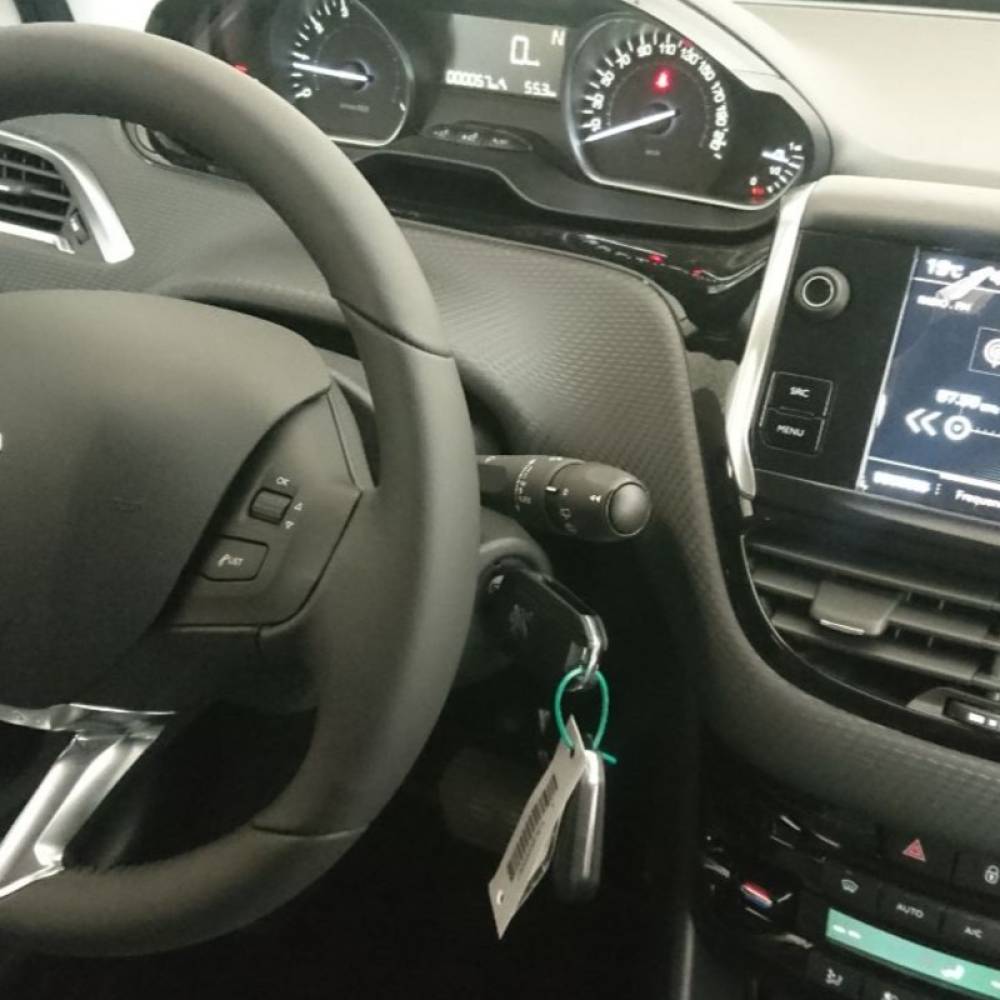 پژو مدل سال 2008  کارکرده