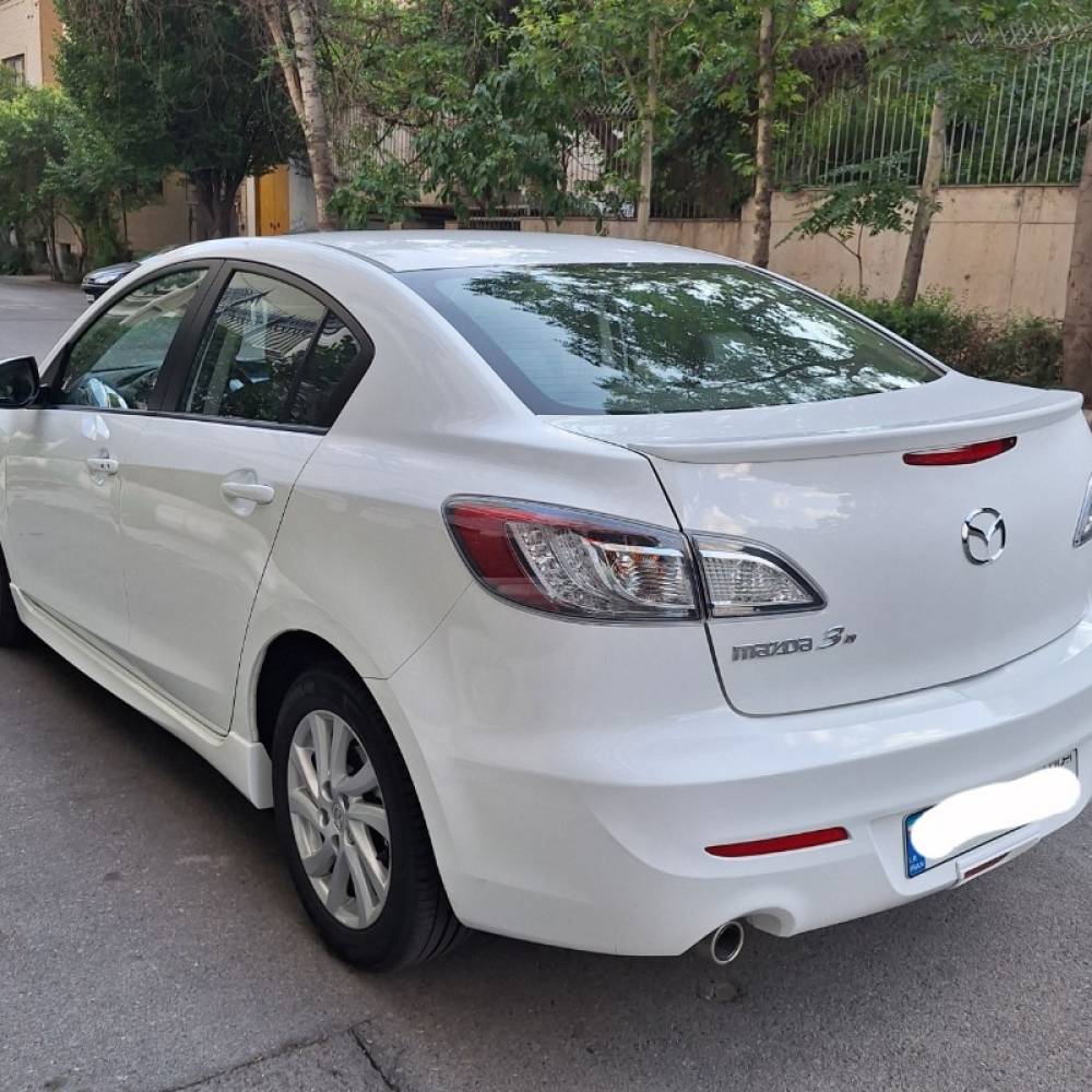مزدا مدل 3 نیو صندوق دار 2.0 لیتر تیپ 4 سال 1396  کارکرده